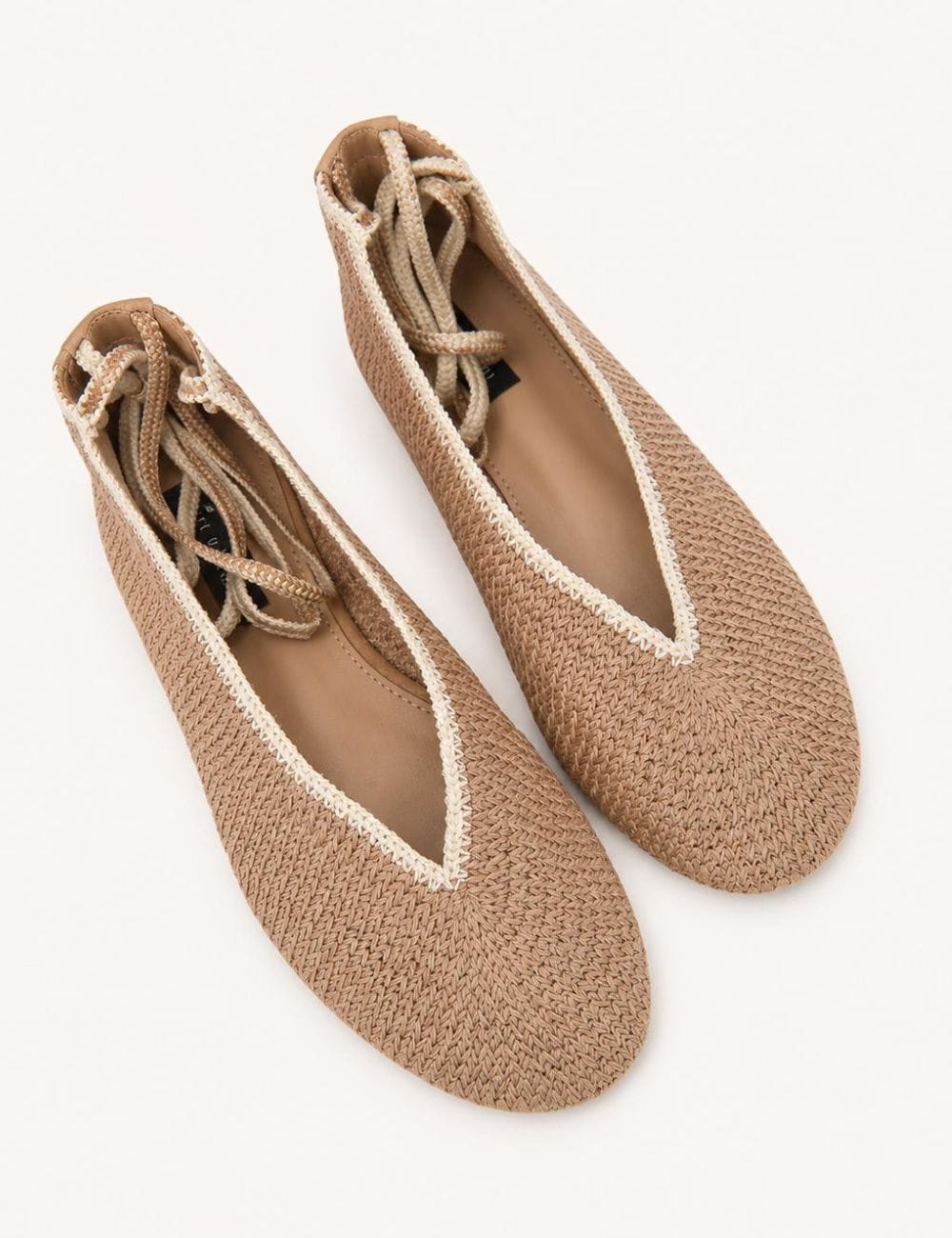 Ballerina alla schiava Ines