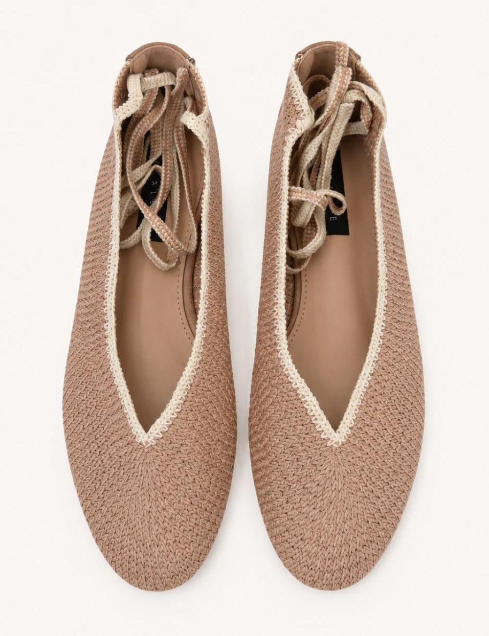 Ballerina alla schiava Ines